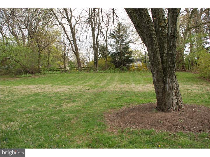 202 Maplewood Road West Chester, PA 19382 - Photo 15 of 21 View in Back