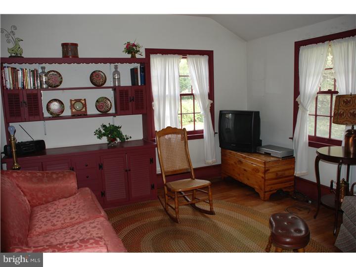 202 Maplewood Road West Chester, PA 19382 - Photo 10 of 21 Bedroom 4