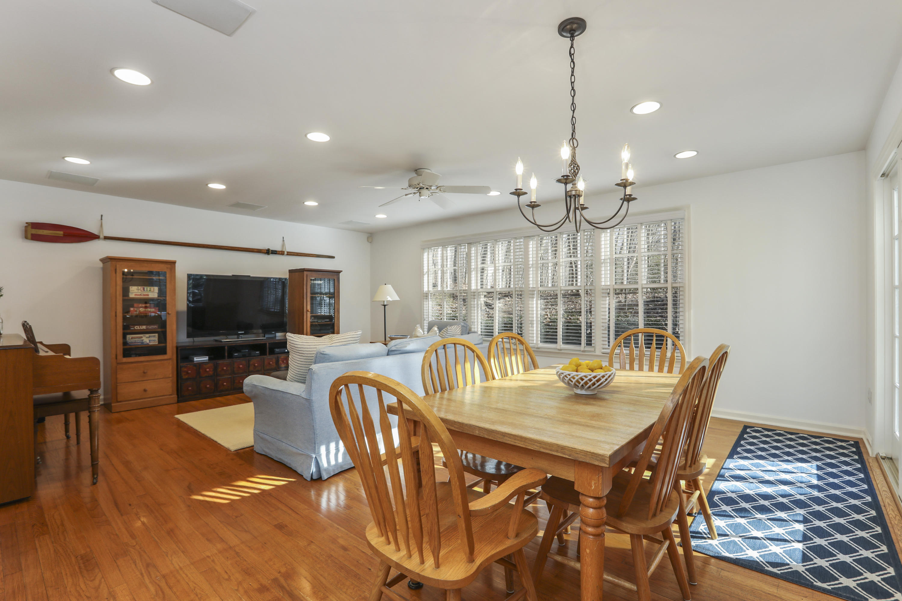 38 Intervale Road Darien, CT 06820 - Photo 10 of 30 a view of a dining room with furniture