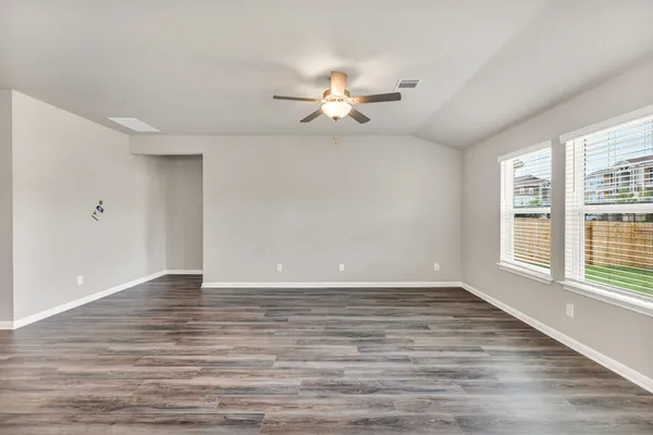 $2,395 | 102 Greenspire Lane, Hutto, TX 78634