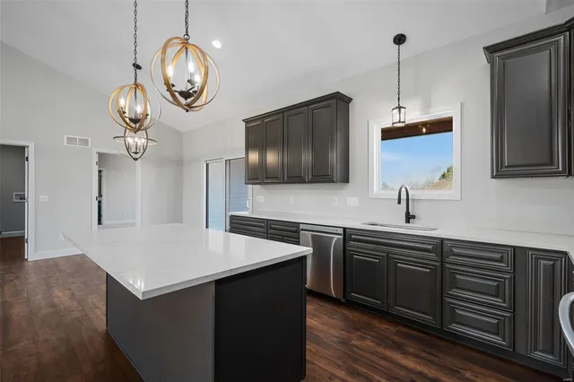 $365,000 | 1 Tbb Wood At Park Hills, Warrenton, MO 63383