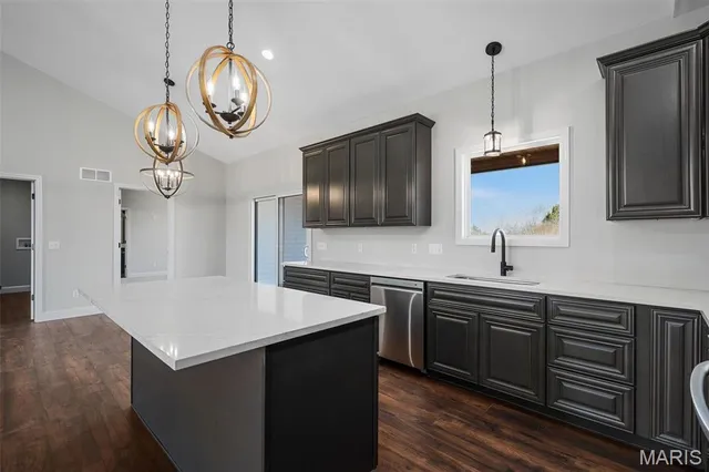 $365,000 | 1 Tbb Wood At Park Hills, Warrenton, MO 63383