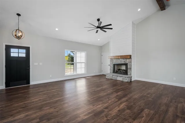 $365,000 | 1 Tbb Wood At Park Hills, Warrenton, MO 63383