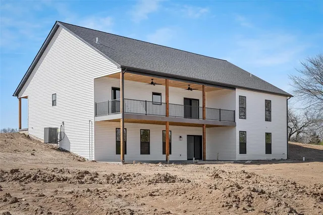 $365,000 | 1 Tbb Wood At Park Hills, Warrenton, MO 63383