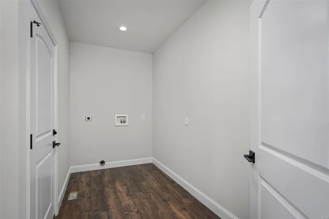 $365,000 | 1 Tbb Wood At Park Hills, Warrenton, MO 63383