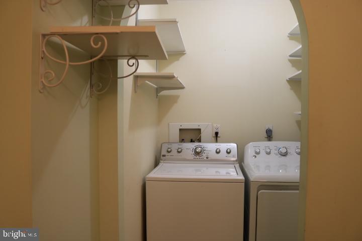 4 Independence Place Newtown, PA 18940 - Photo 13 of 23 a utility room with dryer and washer
