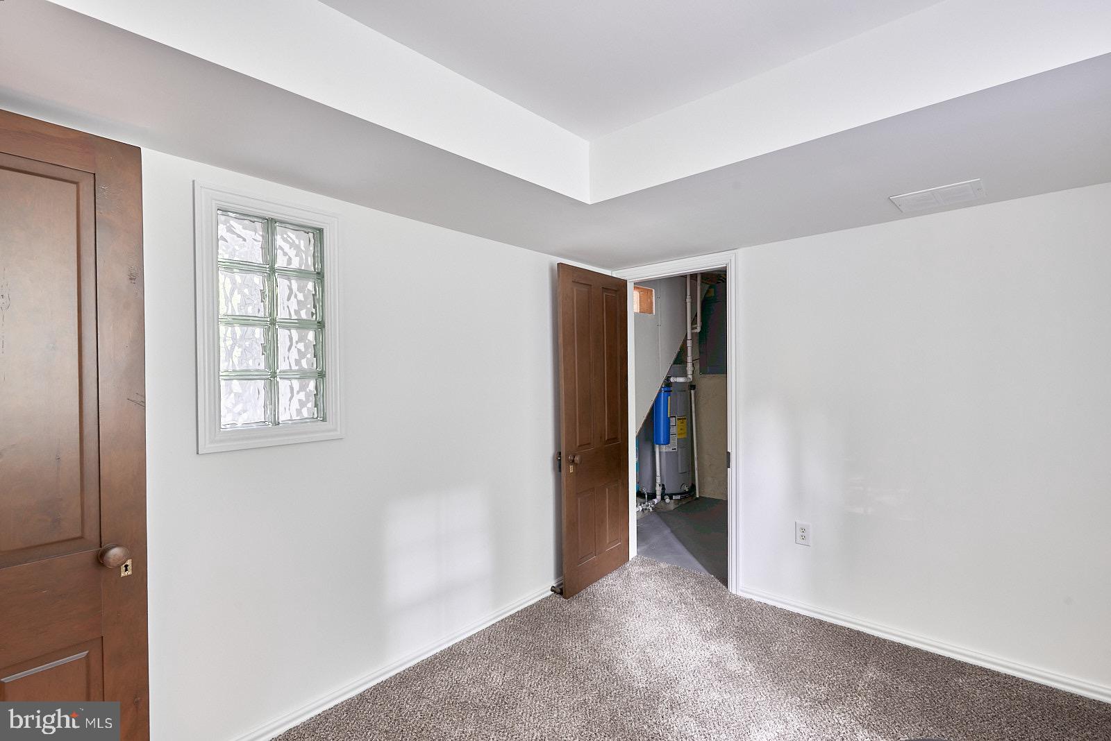 1321 Wyomissing Road Mohnton, PA 19540 - Photo 20 of 30 a view of hallway with closet