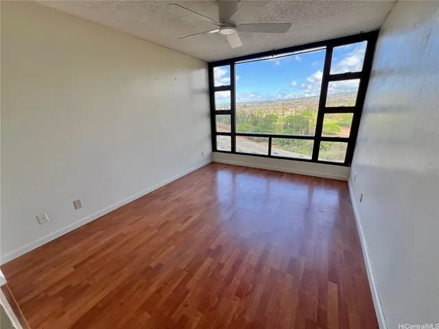 $2,100 | 98-402 Koauka Loop, Unit 2113, Aiea, HI 96701