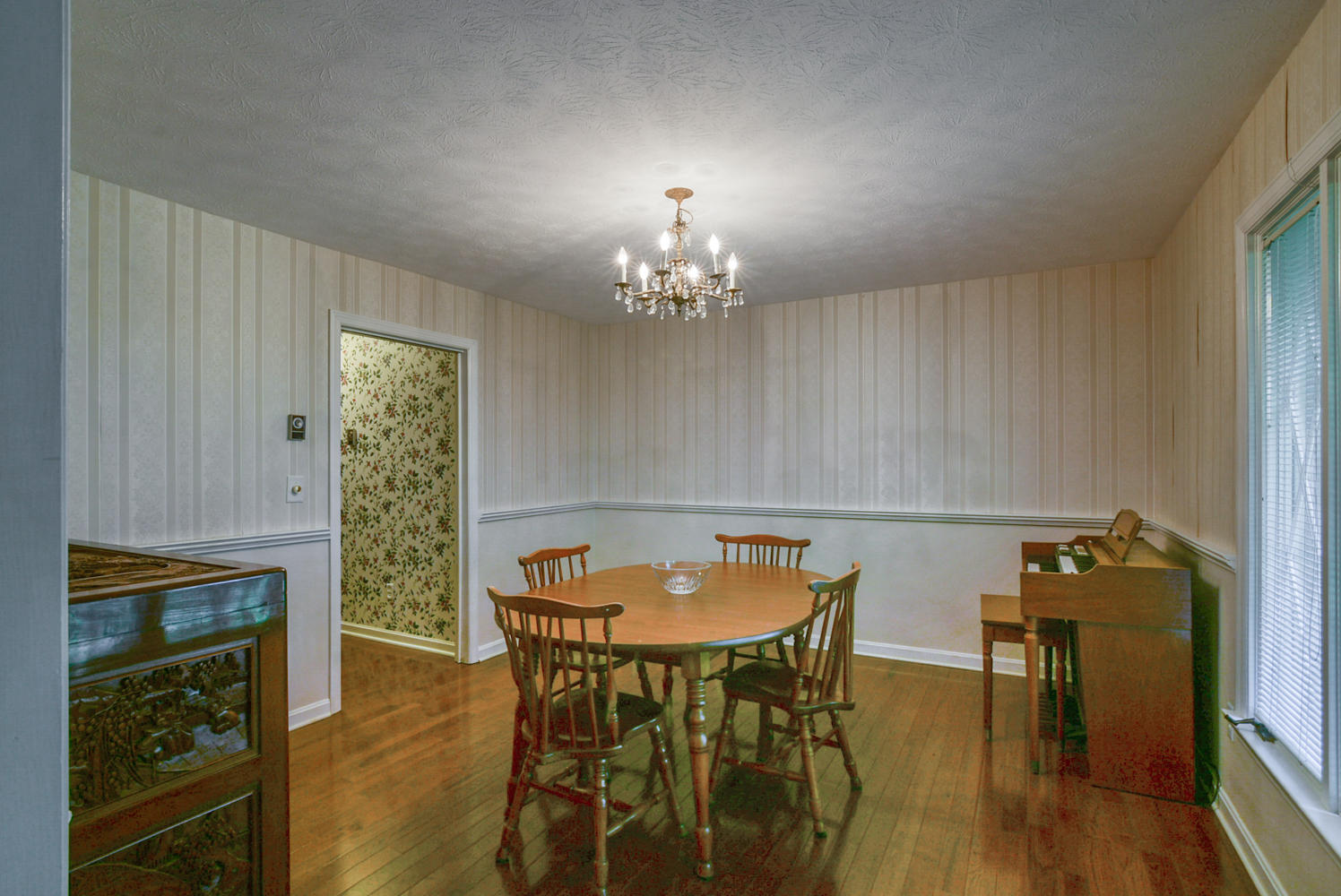 620 Montezuma Road Kingsport, TN 37664 - Photo 13 of 94 Large dining room