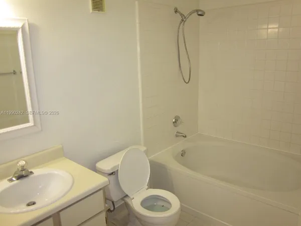 $1,950 | 15051 Southwest 103rd Lane, Unit 4103, Miami, FL 33196