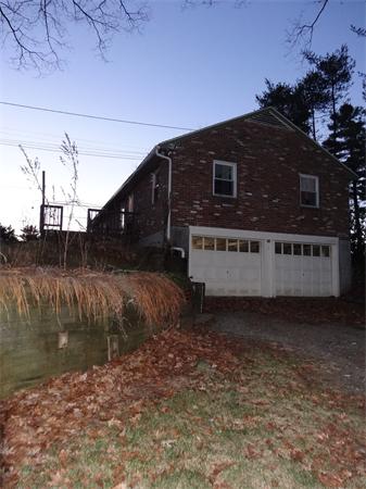 33 Pine Acres Road Spencer, MA 01562 - Photo 2 of 27 Gallery Image 2
