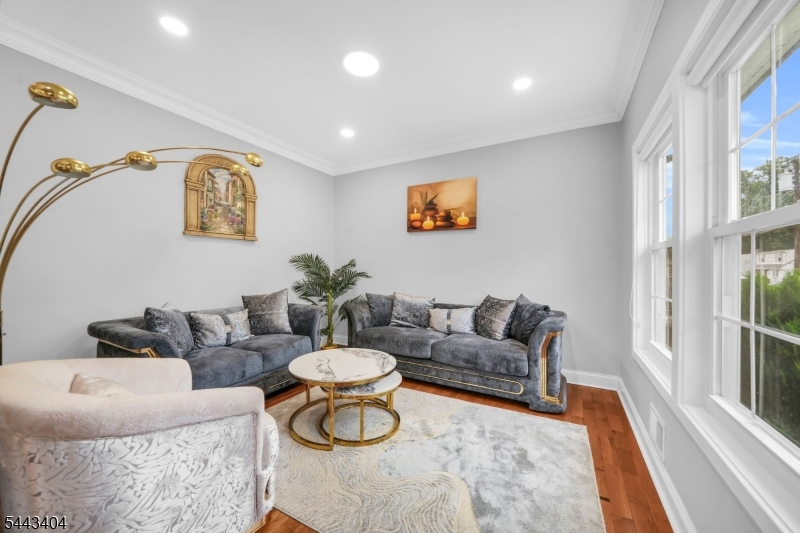 767 Hemlock Road Union, NJ 07083 - Photo 4 of 29