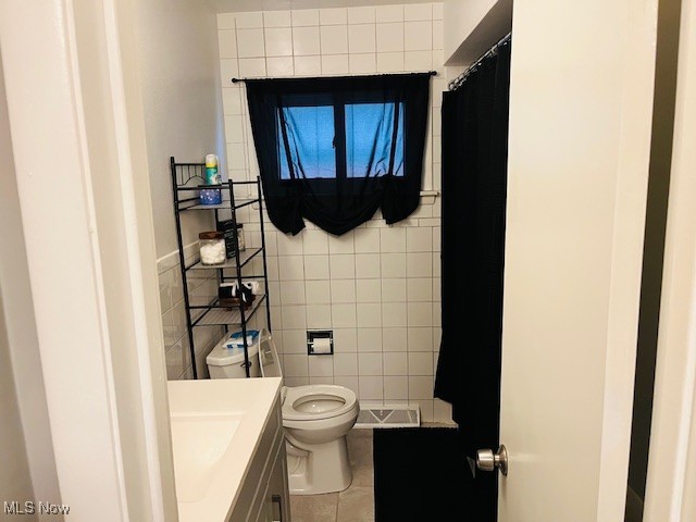 11431 Hempstead Road Garfield Heights, OH 44125 - Photo 6 of 14 Downstairs bathroom