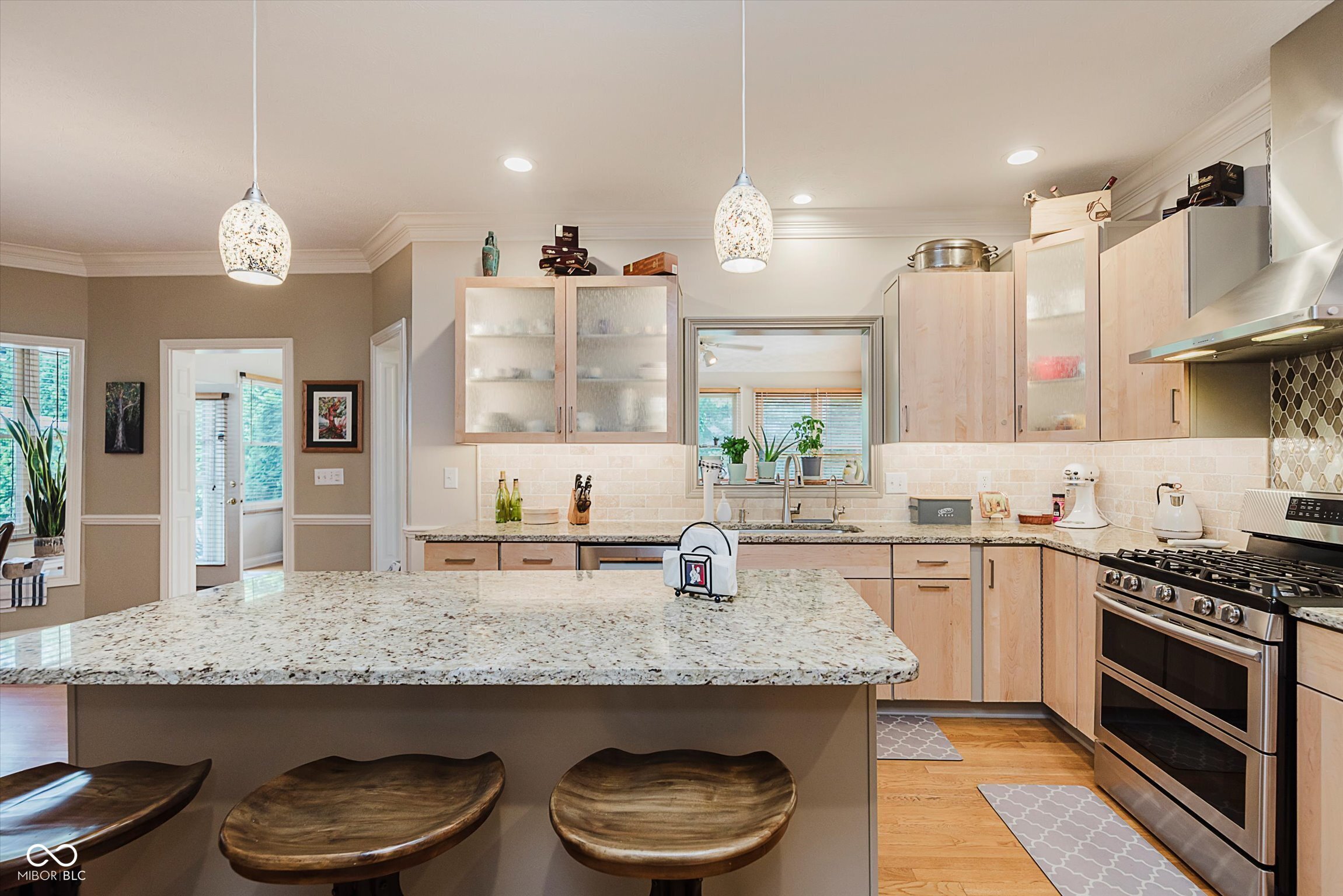 5251 Apache Moon Carmel, IN 46033 - Photo 4 of 48