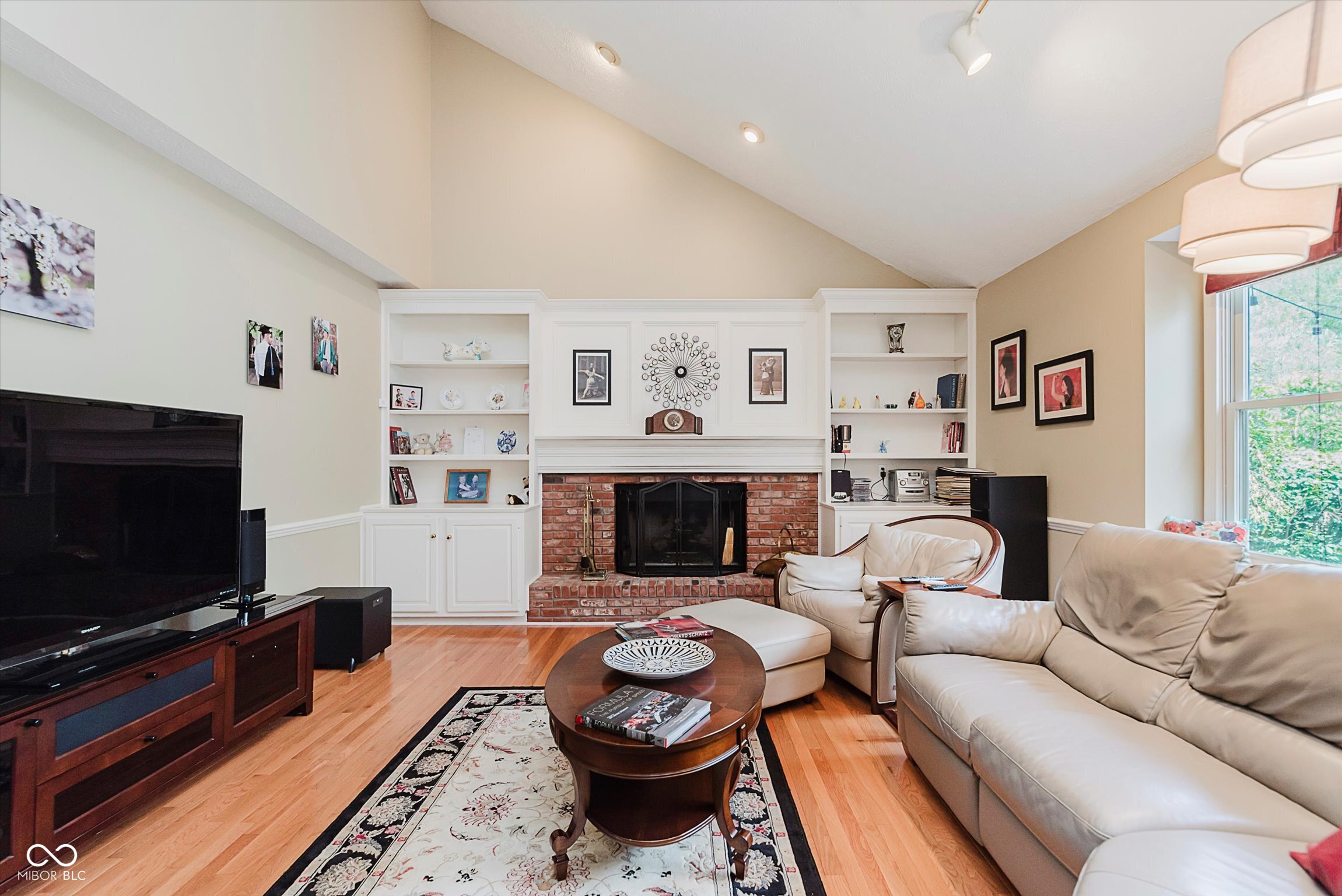 5251 Apache Moon Carmel, IN 46033 - Photo 5 of 48