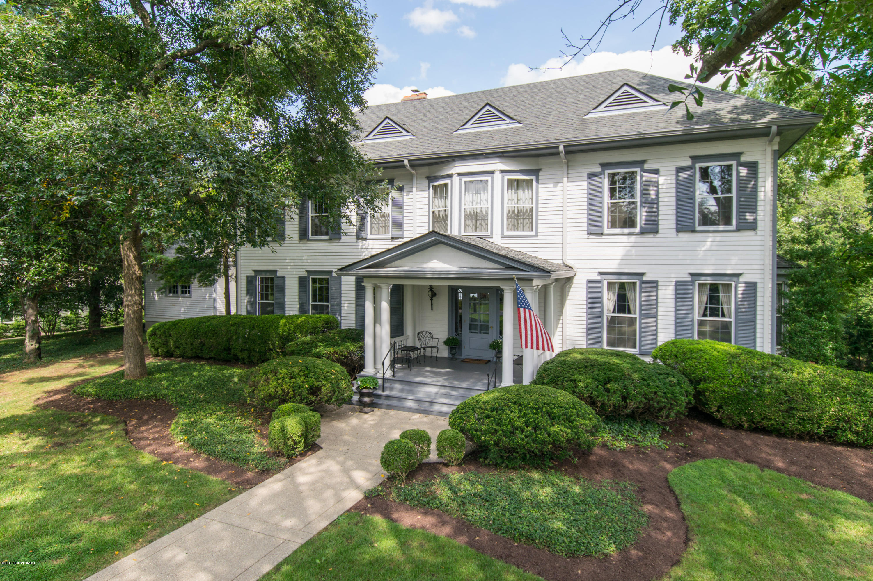 411 Lightfoot Road Louisville, KY 40207 - Photo 2 of 49 59 LSIR 20160901