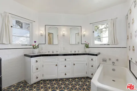 $2,195,000 | 2299 Panorama Terrace, Los Angeles, CA 90039