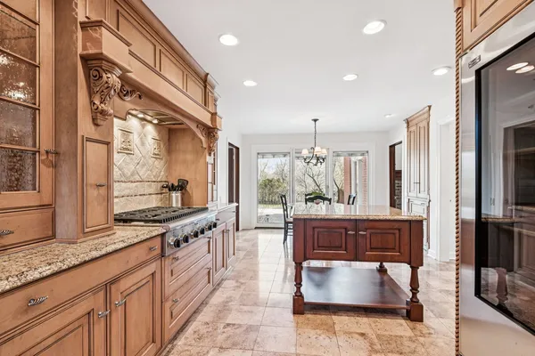 $1,998,000 | 545 West Windsor Road, Inverness, IL 60067