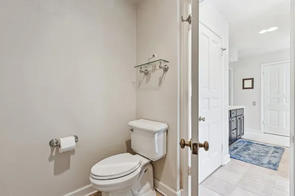 $1,998,000 | 545 West Windsor Road, Inverness, IL 60067