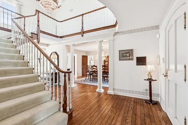 $1,998,000 | 545 West Windsor Road, Inverness, IL 60067