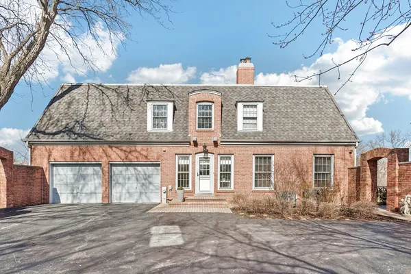 $1,998,000 | 545 West Windsor Road, Inverness, IL 60067