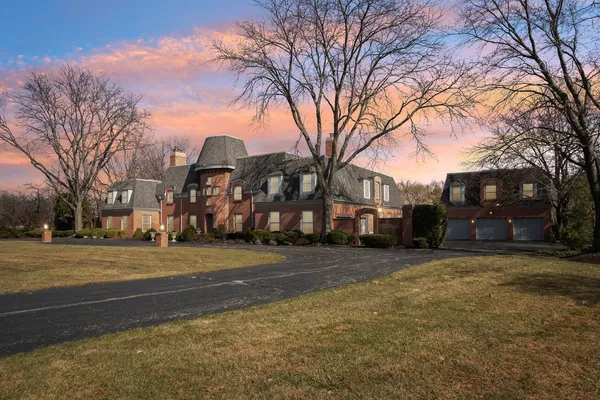 $1,998,000 | 545 West Windsor Road, Inverness, IL 60067