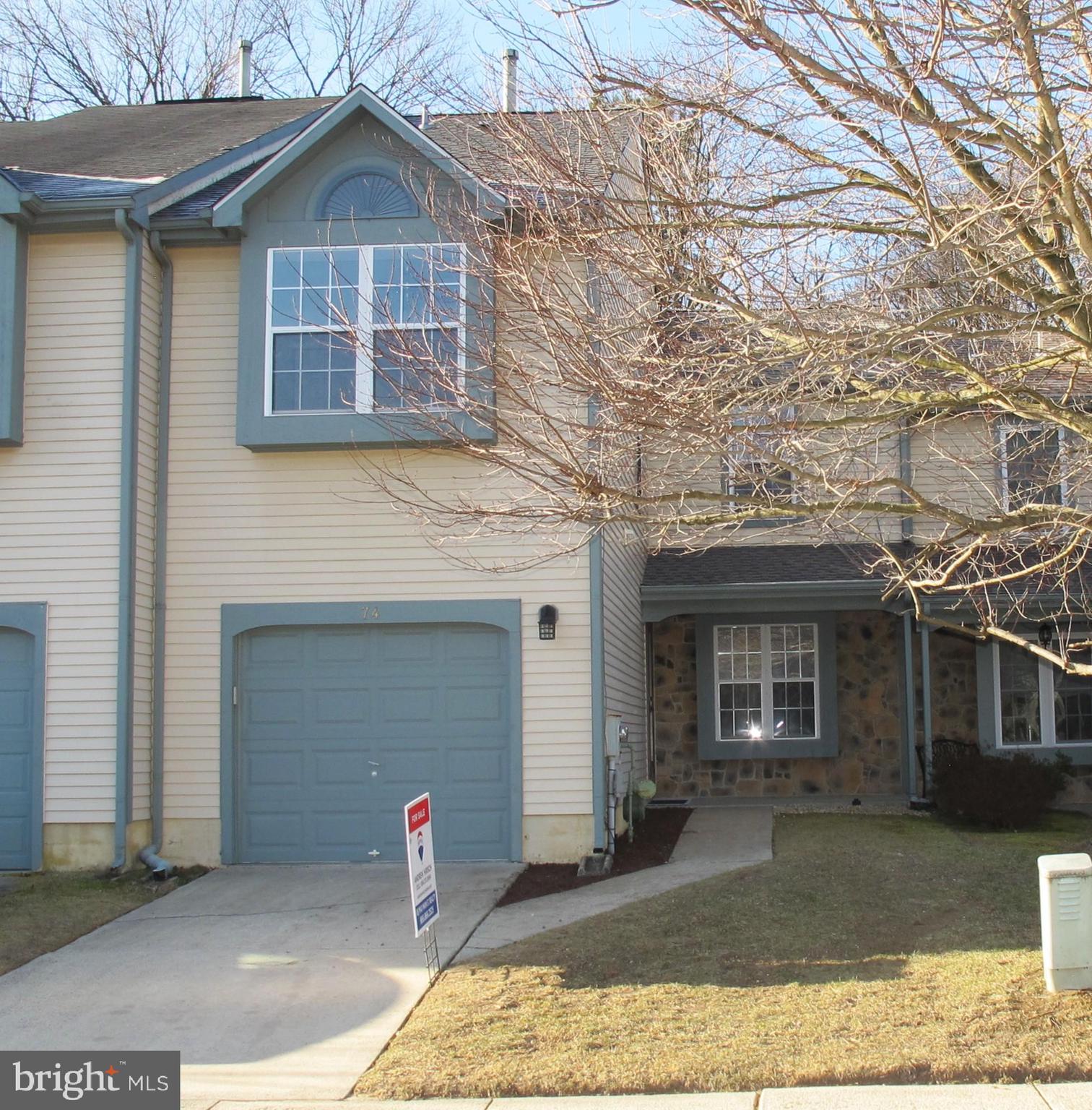 74 Kettlebrook Drive Mount Laurel, NJ 08054 - Photo 1 of 25 RENOVATED Townhouse in The Lakes