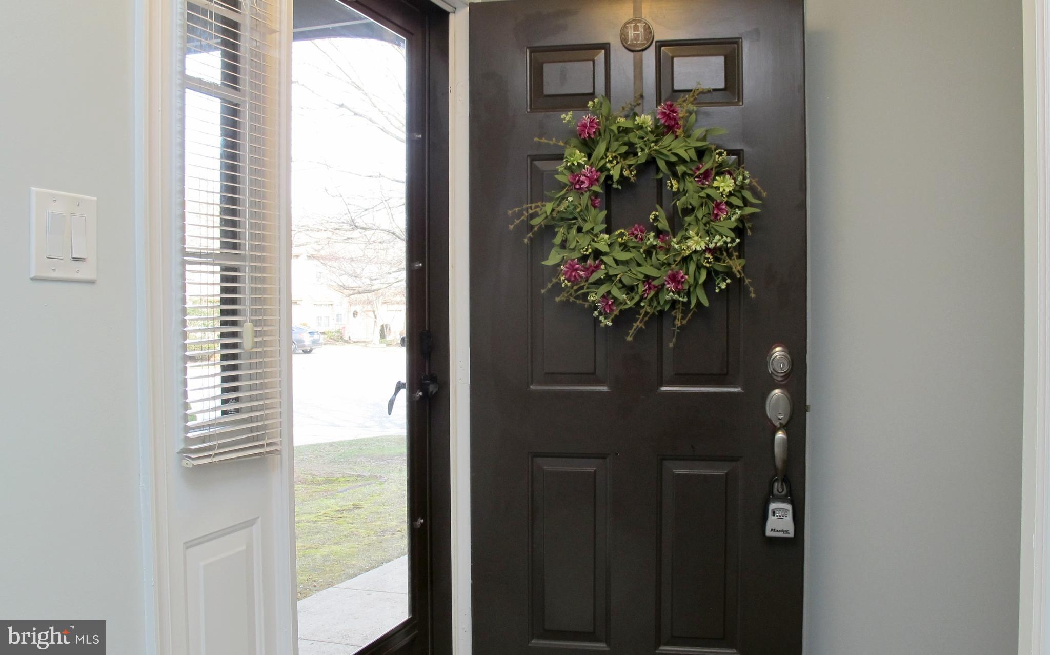 74 Kettlebrook Drive Mount Laurel, NJ 08054 - Photo 3 of 25 Foyer