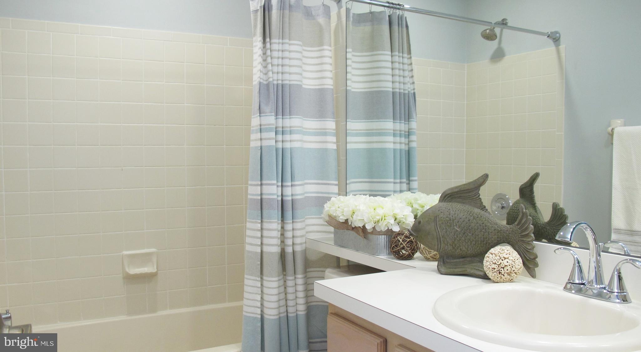 74 Kettlebrook Drive Mount Laurel, NJ 08054 - Photo 22 of 25 Main Bathroom too...