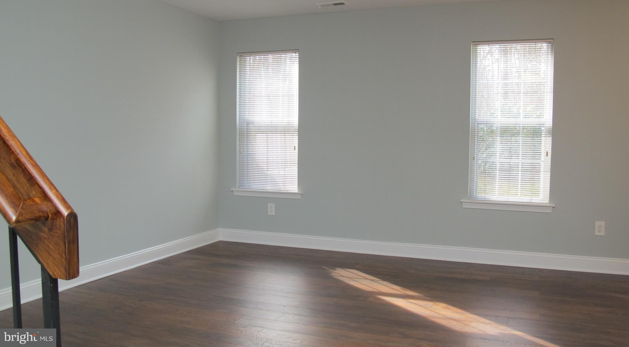 74 Kettlebrook Drive Mount Laurel, NJ 08054 - Photo 5 of 25 NEWLY UPGRADED Moldings