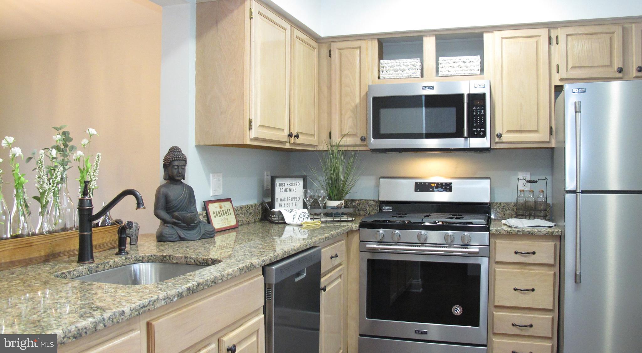 74 Kettlebrook Drive Mount Laurel, NJ 08054 - Photo 8 of 25 UPDATED Eat-in Kitchen