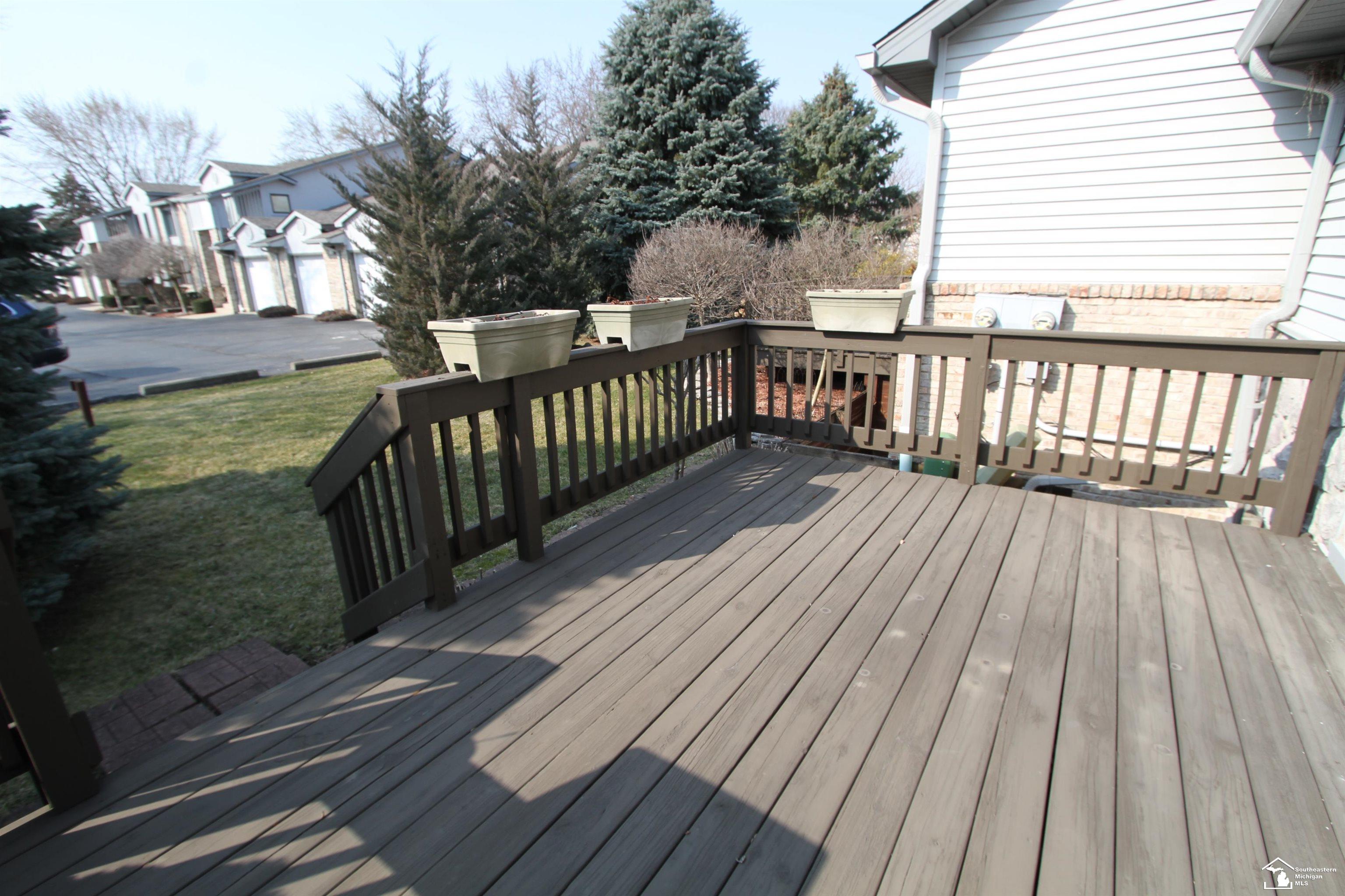 5840 East Dunbar Road, Unit 17 Monroe, MI 48161 - Photo 3 of 39 50134408-18a8e537-dfa5-4001-afc5-5699b8d459d7.JPG