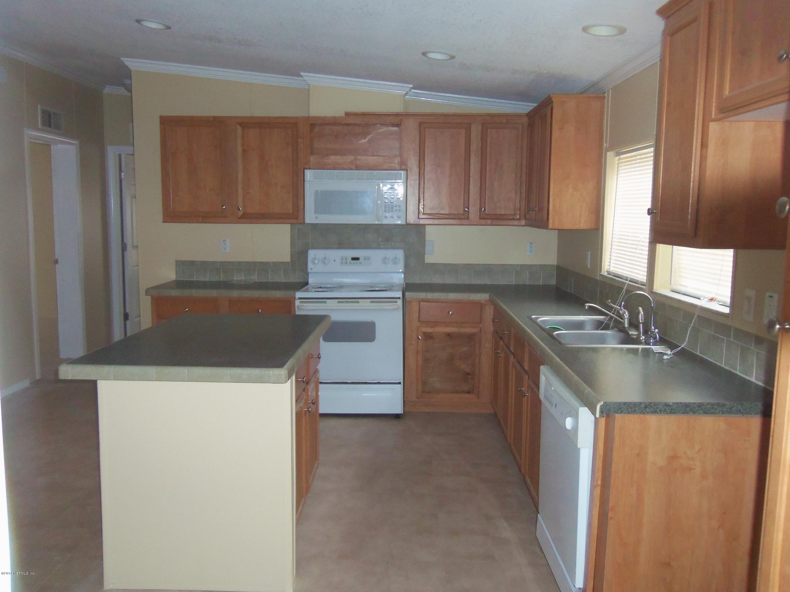 4979 Bent Twig Road Middleburg, FL 32068 - Photo 2 of 13 Kitchen1