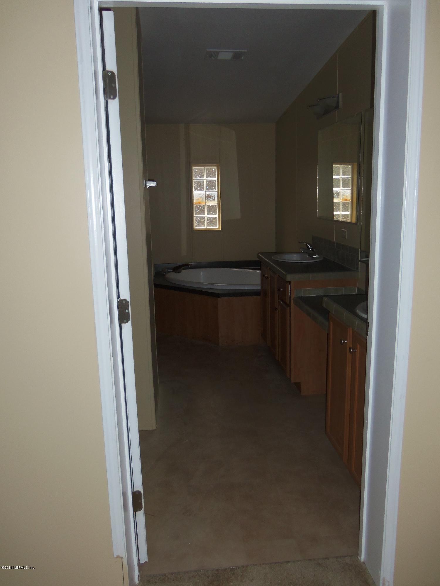 4979 Bent Twig Road Middleburg, FL 32068 - Photo 10 of 13 MBath1