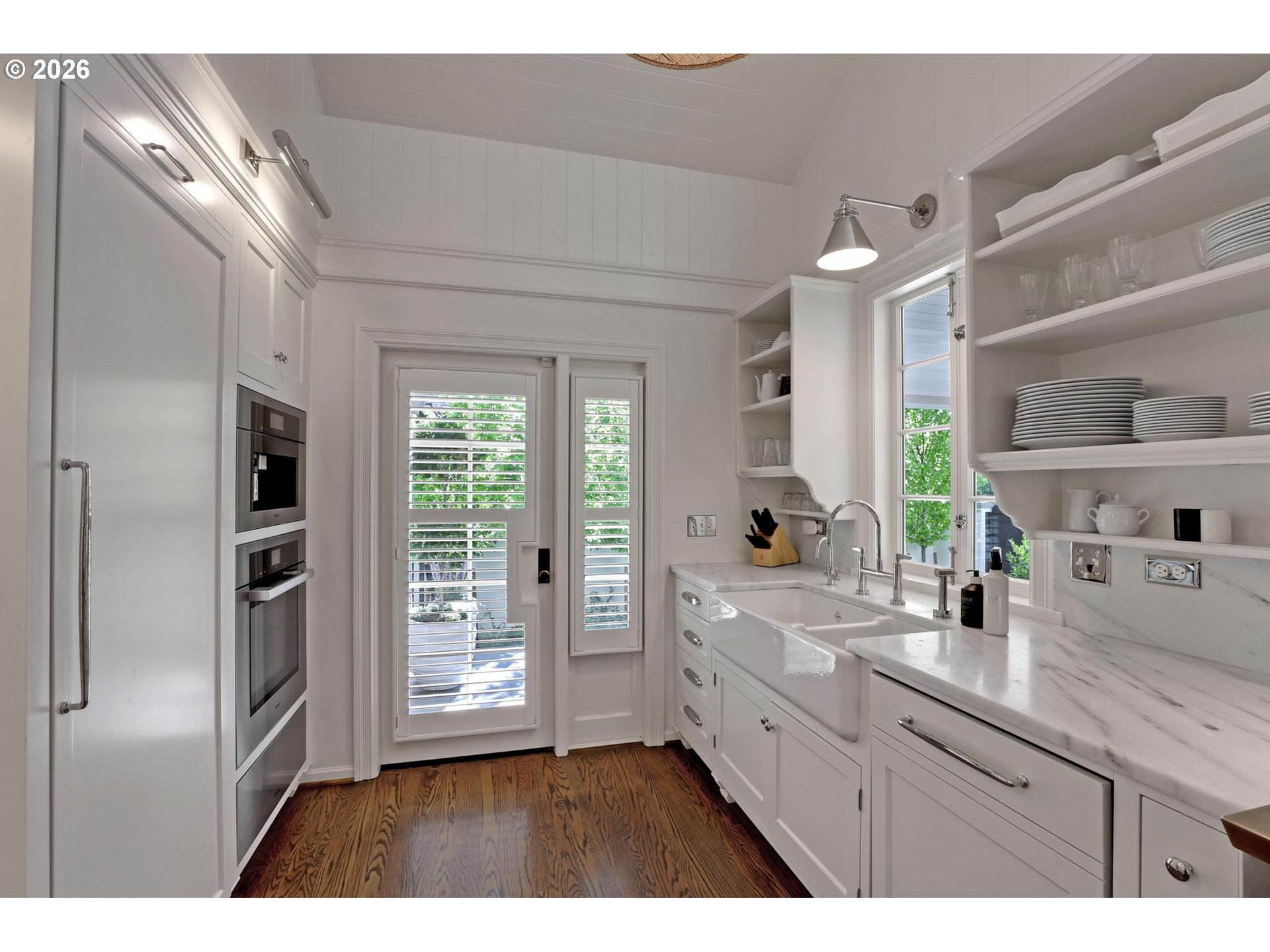 2490 Southwest Arden Road Portland, OR 97201 - Photo 18 of 48 Gallery Image 18