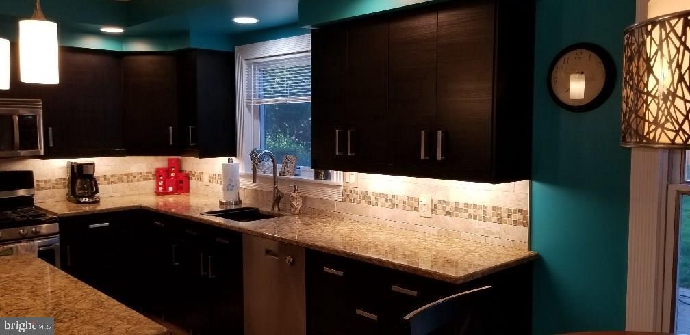 130 Oxycocus Road Manahawkin, NJ 08050 - Photo 18 of 53 Gallery Image 18