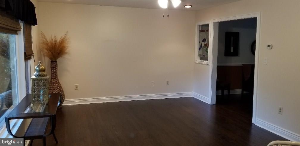 130 Oxycocus Road Manahawkin, NJ 08050 - Photo 9 of 53 Gallery Image 9
