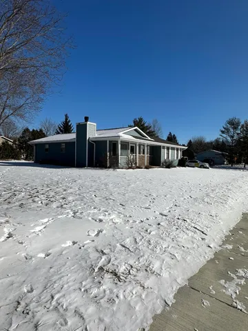 $384,888 | W196N16501 Hawthorn Drive, Jackson, WI 53037