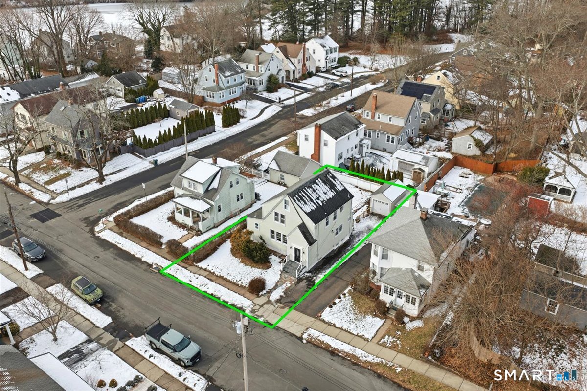 52 Coram Street Hamden, CT 06517 - Photo 9 of 40