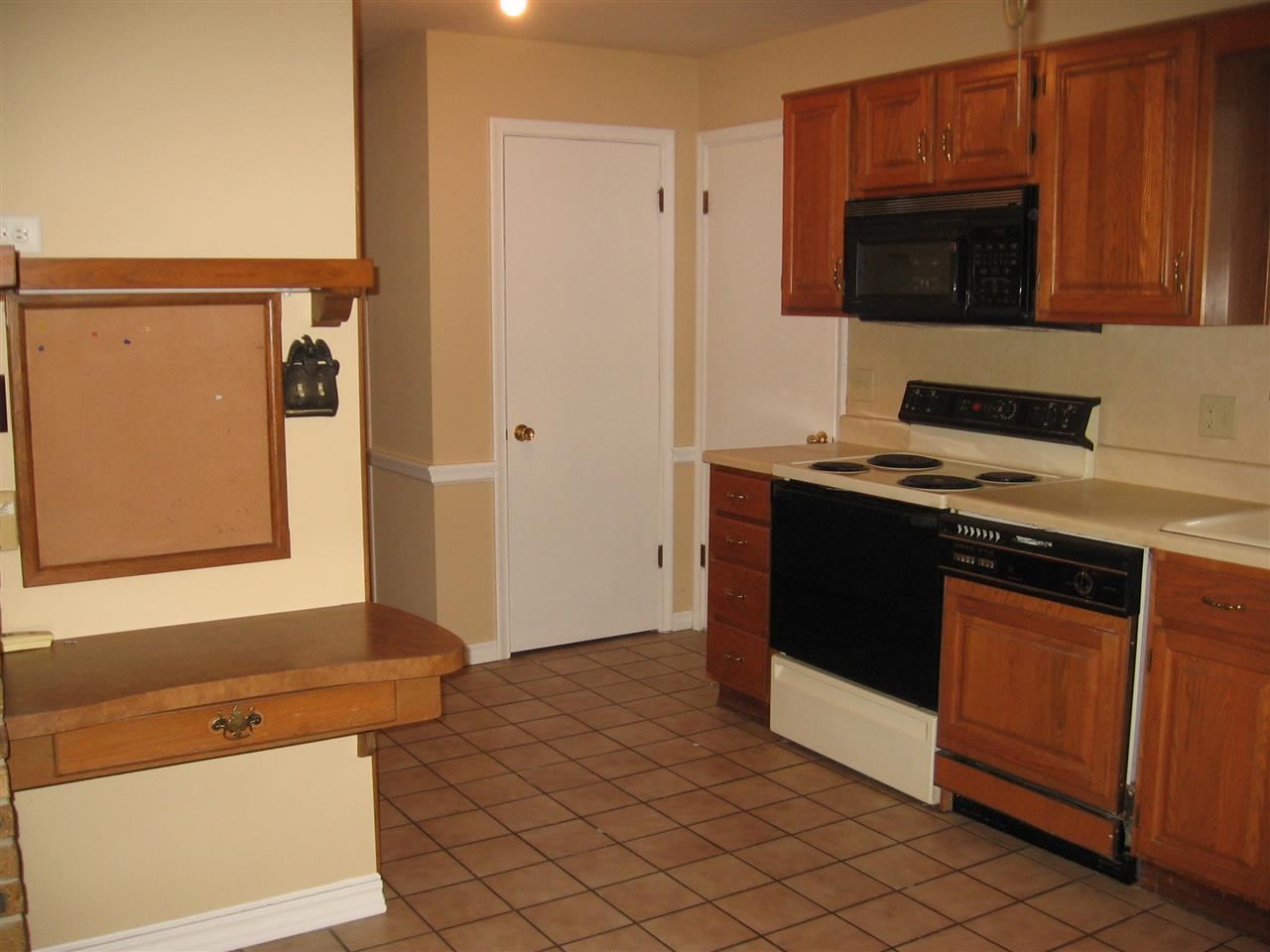 4839 Reed Road Fort Wayne, IN 46835 - Photo 10 of 22 Gallery Image 10