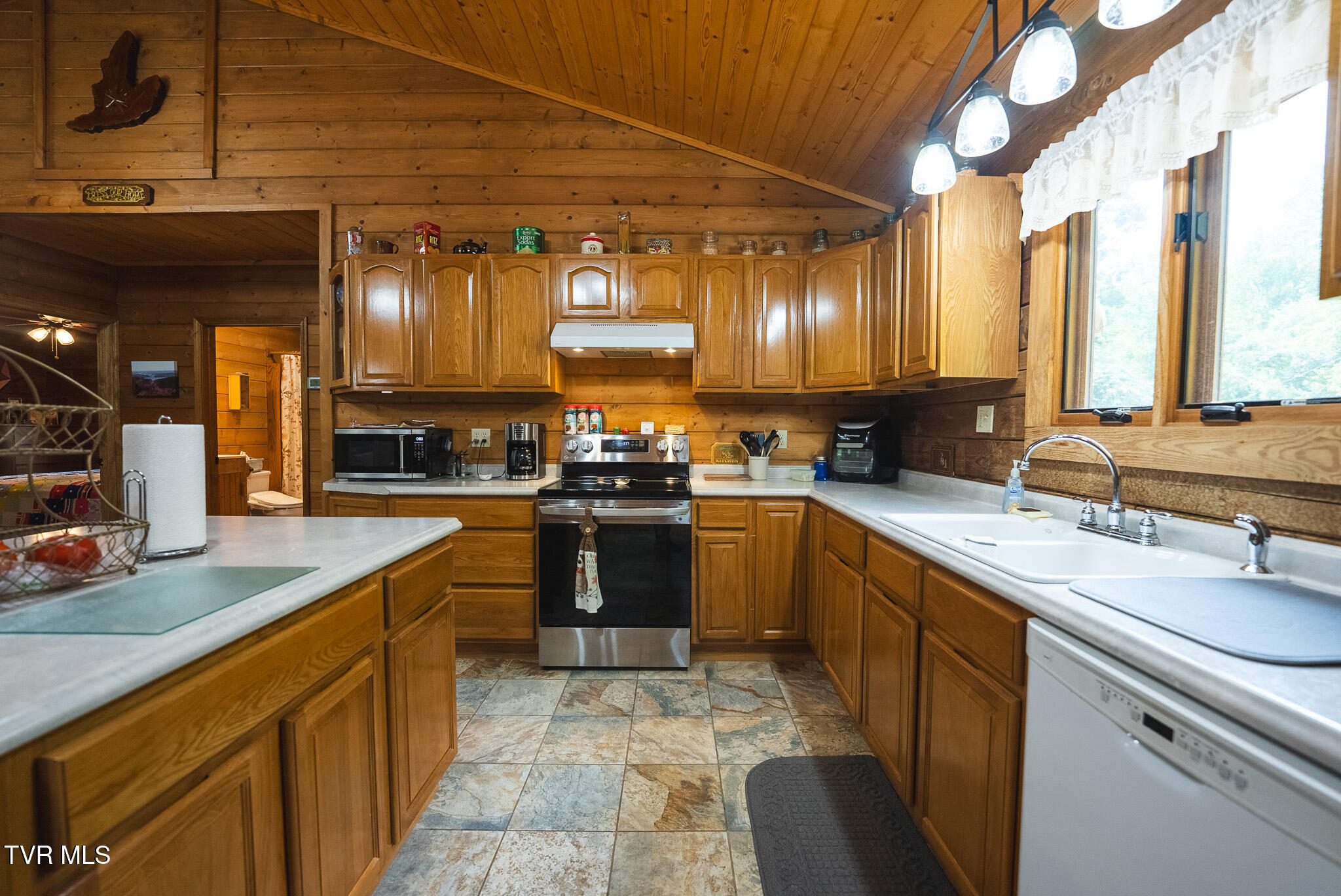 2733 Rackum Road Thorn Hill, TN 37881 - Photo 11 of 43 DSC01911