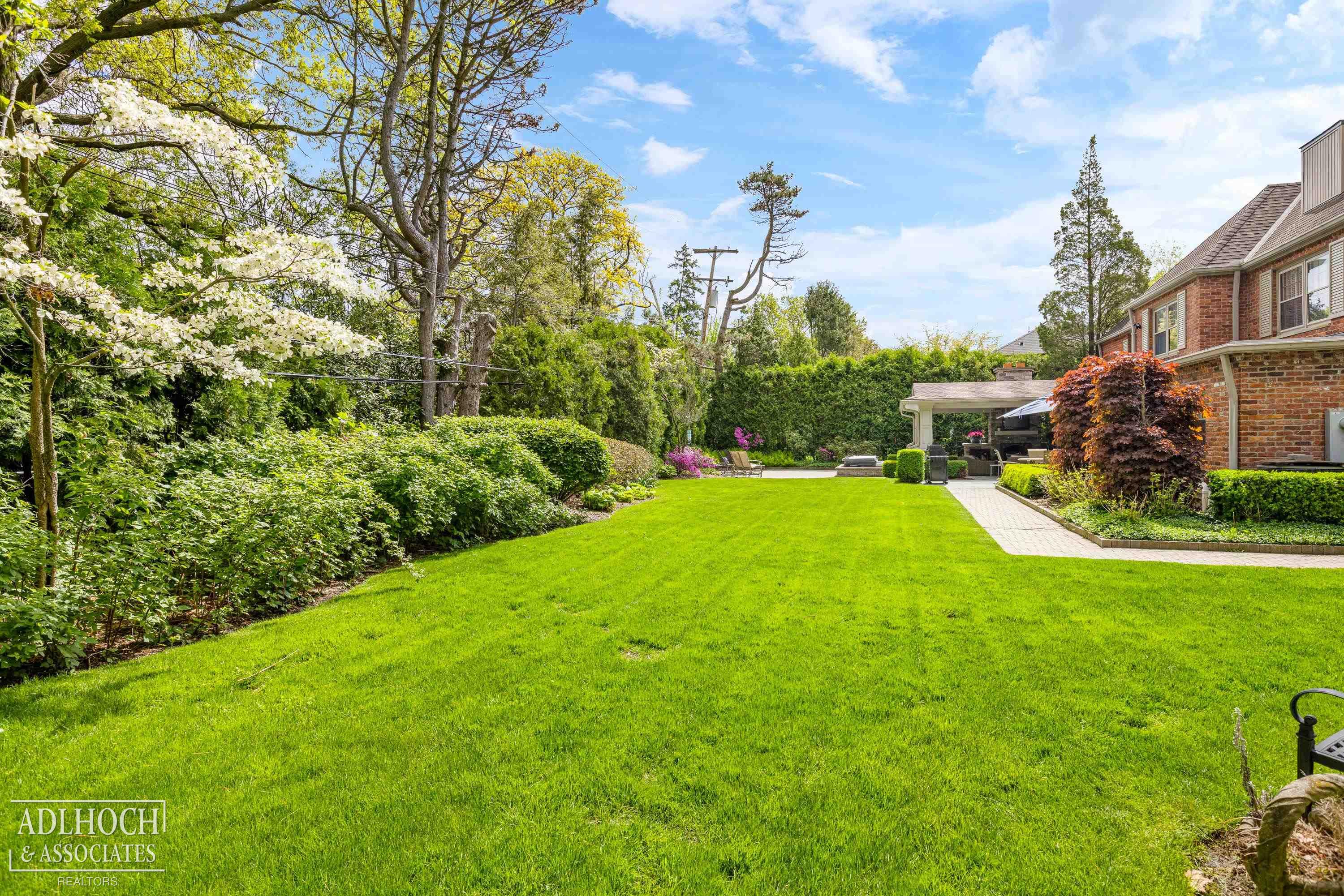 80 South Deeplands Road Grosse Pointe Shores, MI 48236 - Photo 17 of 74