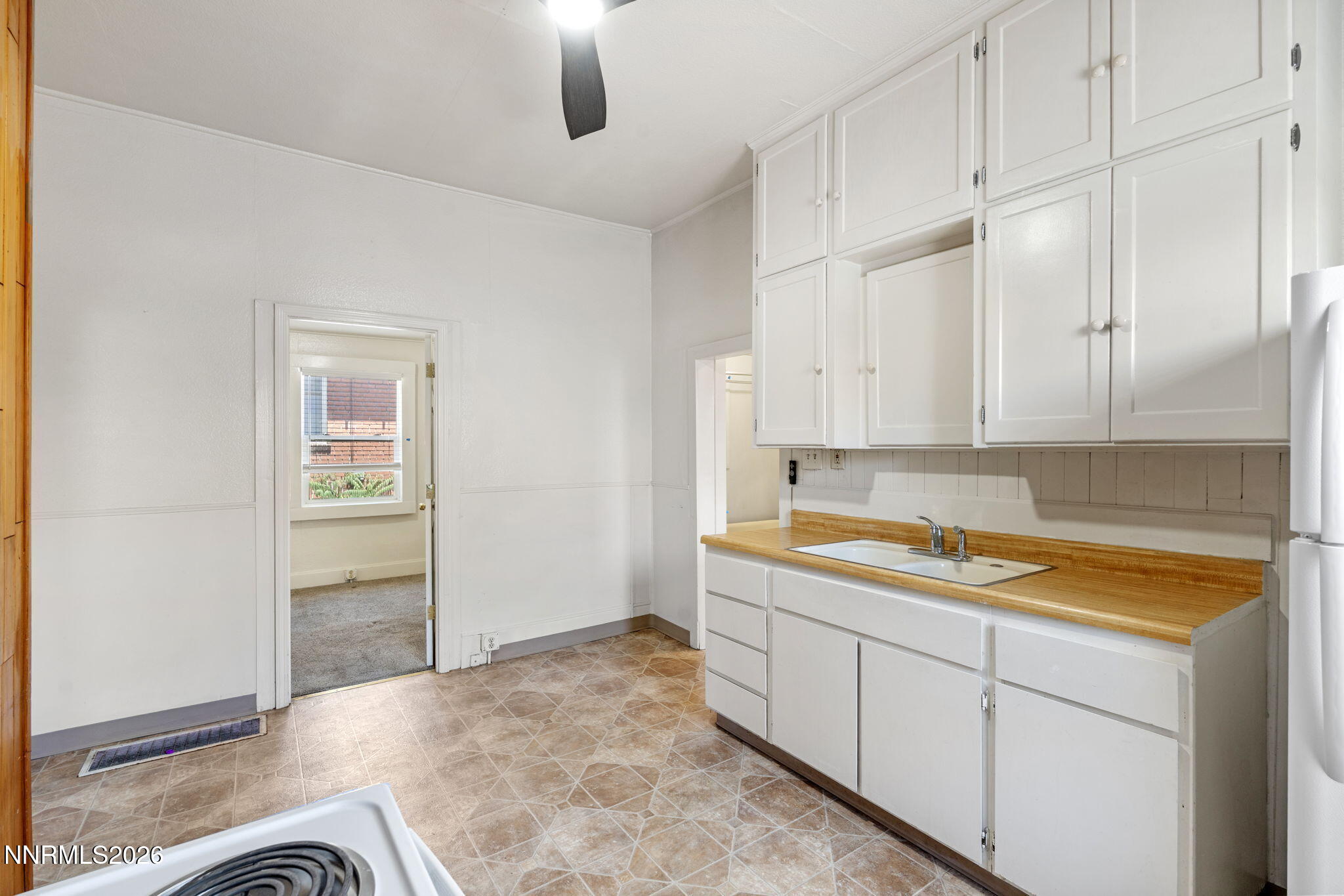 128 Keystone Avenue Reno, NV 89503 - Photo 14 of 34 10-web-or-mls-DSC09986