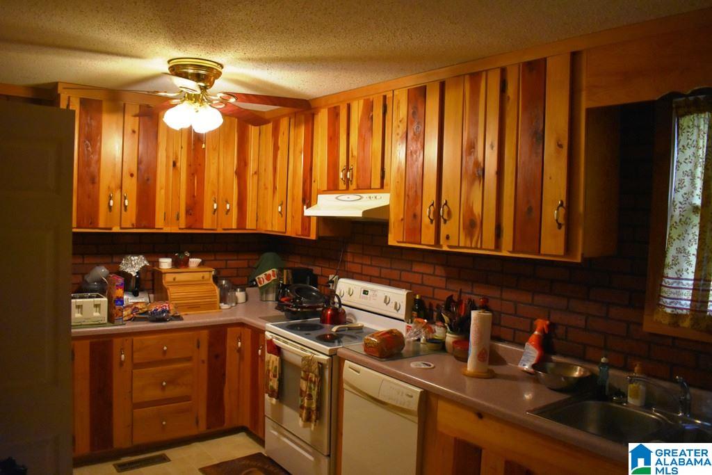 2262 Gilberts Ferry Road Ohatchee, AL 36271 - Photo 3 of 47