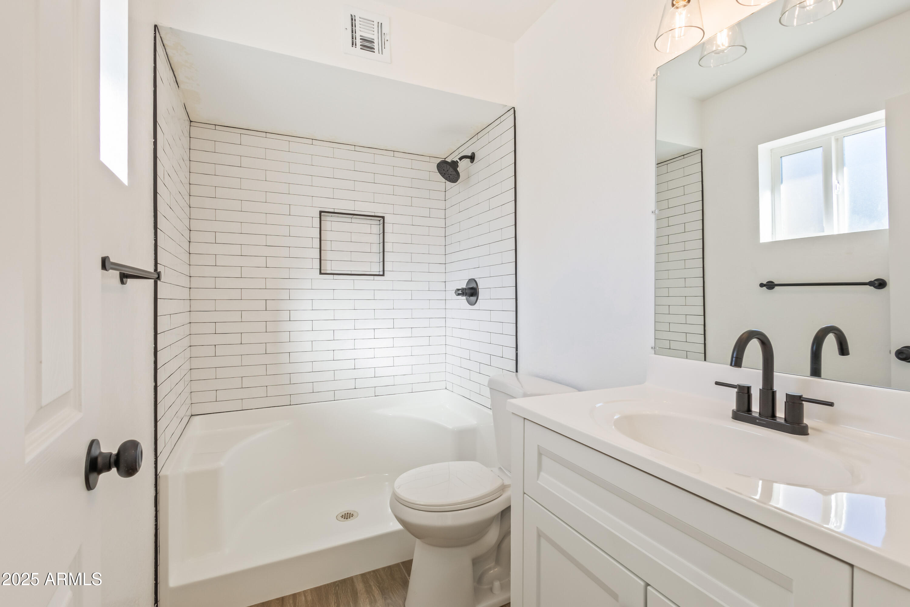 1022 South Allen Mesa, AZ 85204 - Photo 20 of 38 a bathroom with a sink toilet and shower