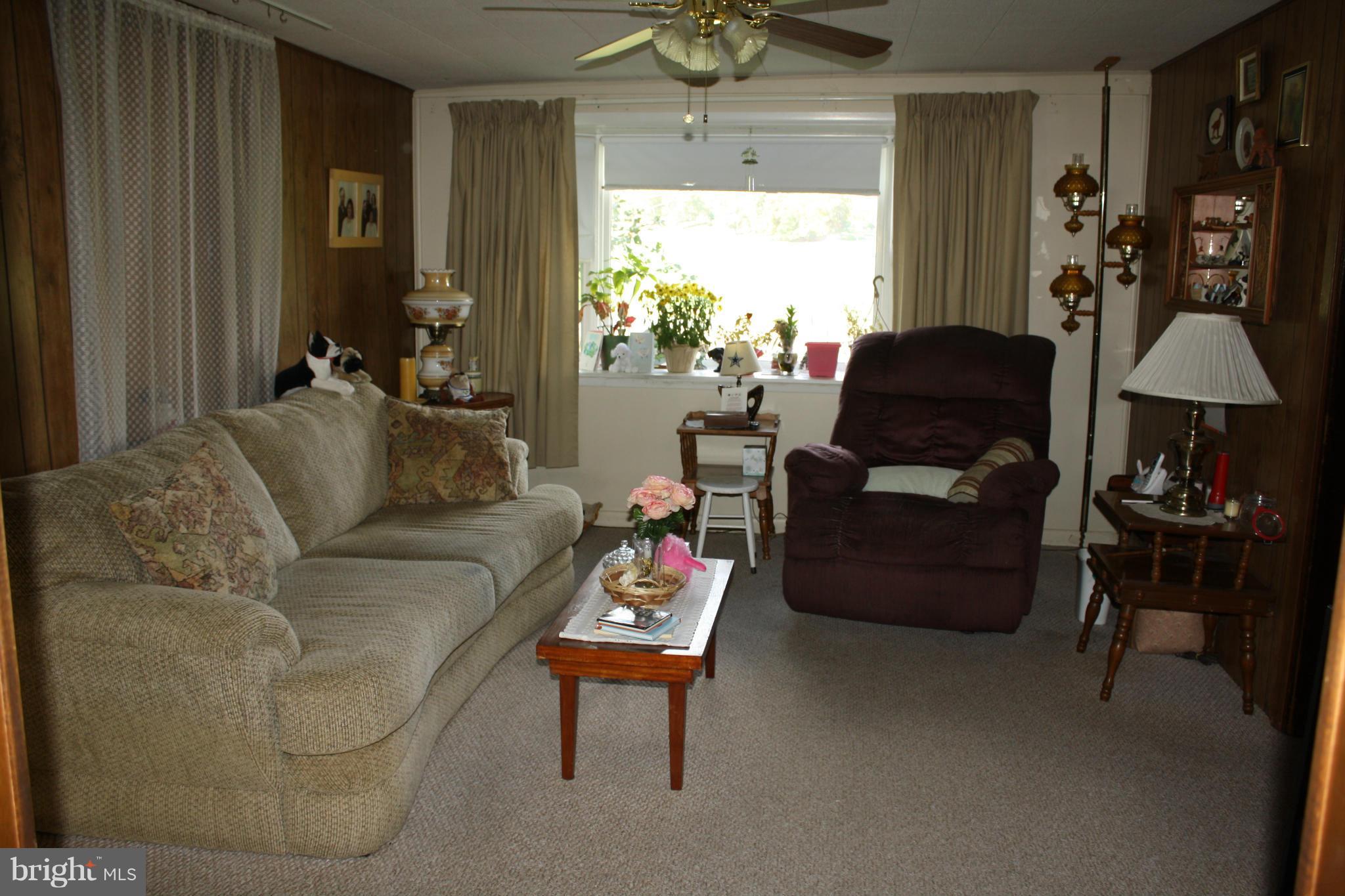7709 Marker Road Middletown, MD 21769 - Photo 13 of 27 Living Room