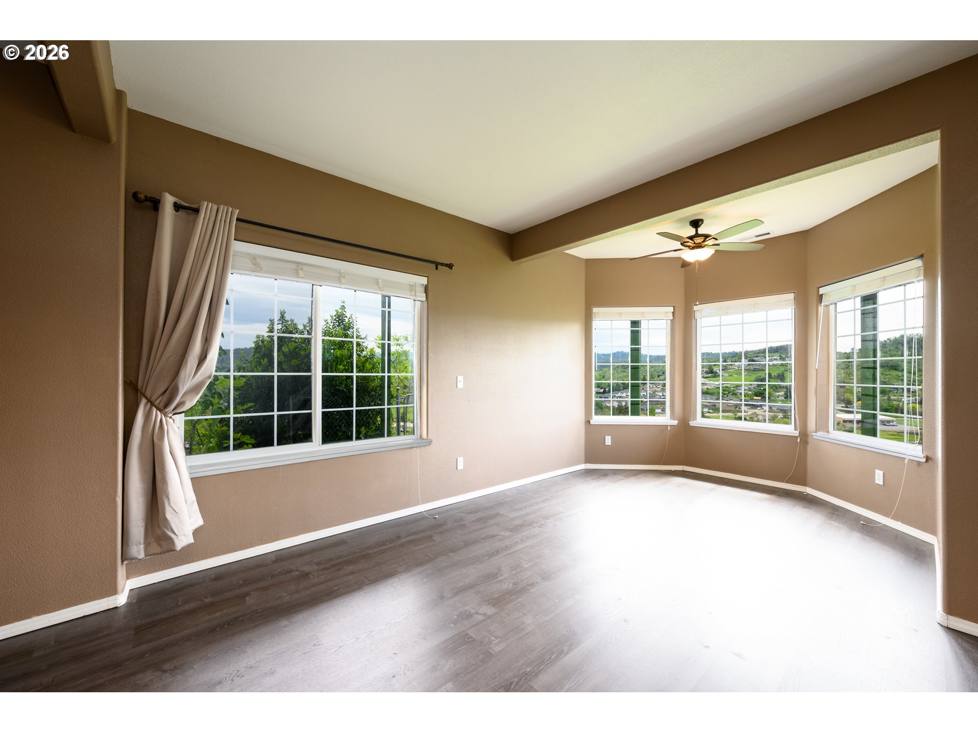 208 Jamie Loop Roseburg, OR 97471 - Photo 27 of 47