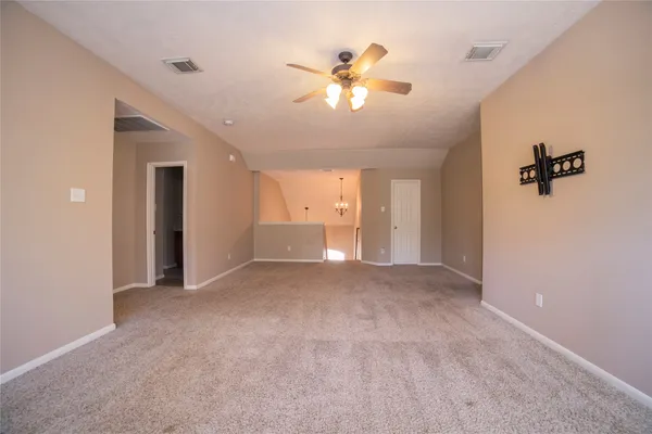 $2,600 | 10035 Magnolia Way, Houston, TX 77070