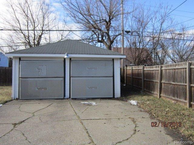 4205 Balfour Road Detroit, MI 48224 - Photo 5 of 16 4205 Balfour Detroit 021513 (6).