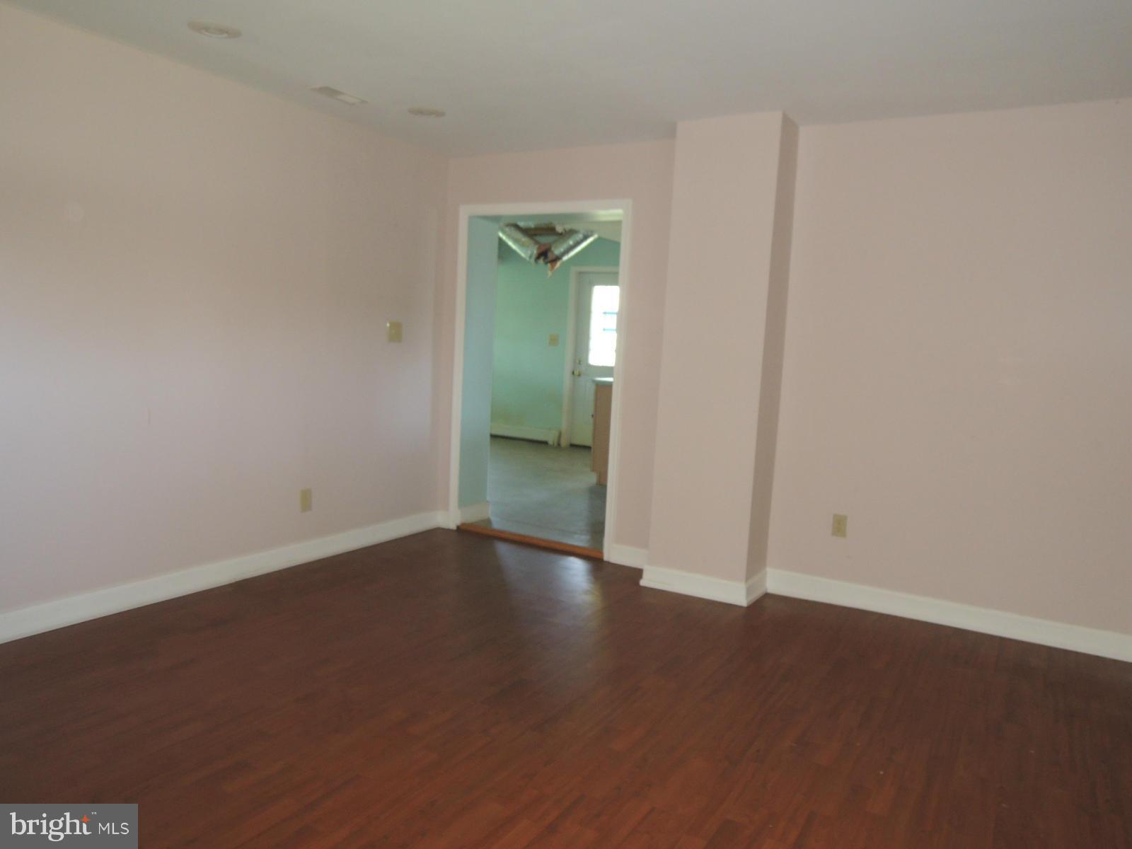 2262 County Rte 1/1 Berkeley Springs, WV 25411 - Photo 12 of 30 Dining Room